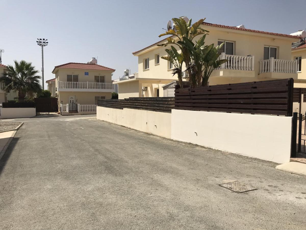 Villa Nissi Beach 28 Ajía Nápa Kültér fotó