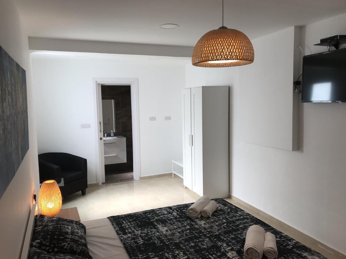 Villa Nissi Beach 28 Ajía Nápa Kültér fotó